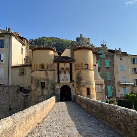 L'Orbitelle Apartman Entrevaux Kültér fotó